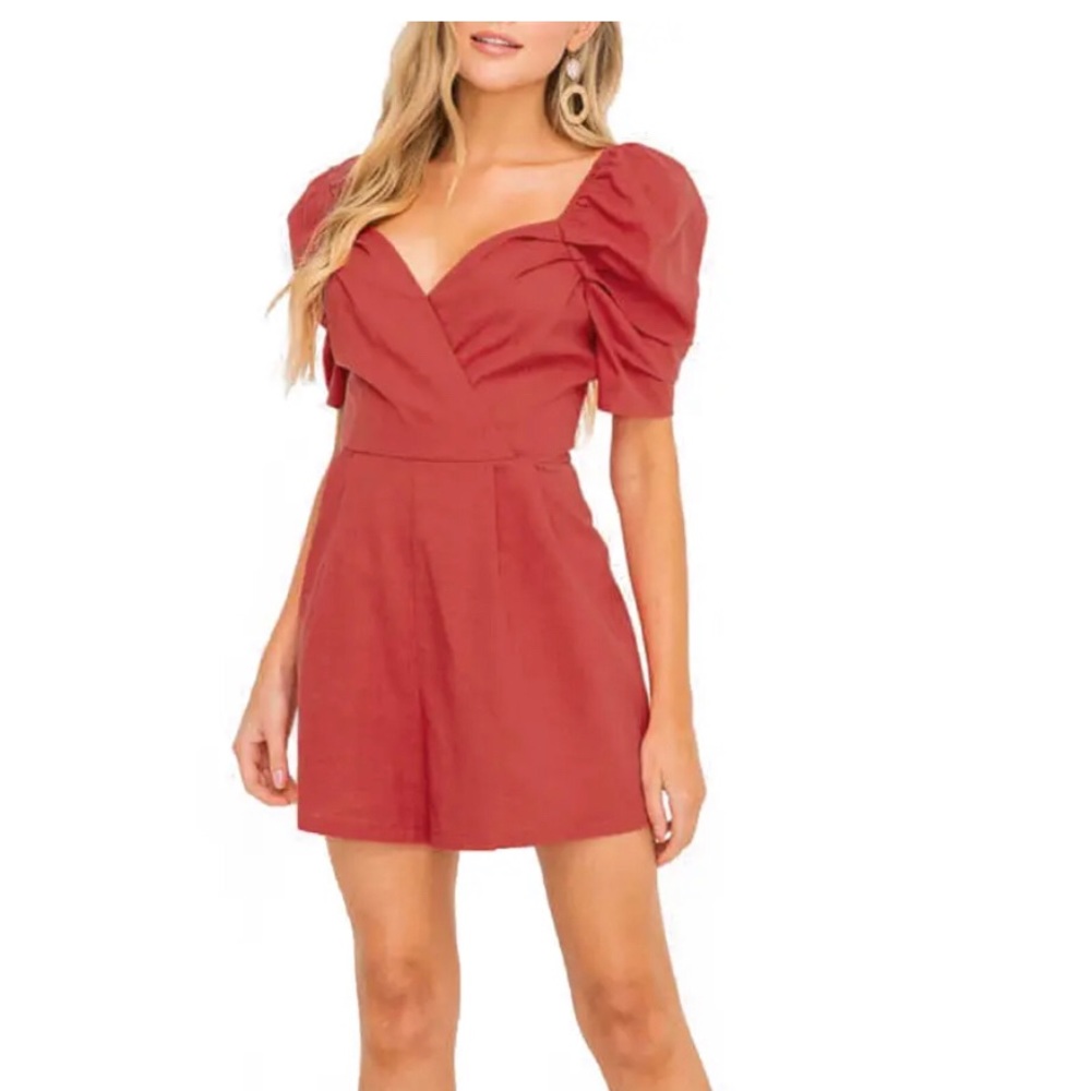 Puff Sleeve romper - Picture 1 of 1